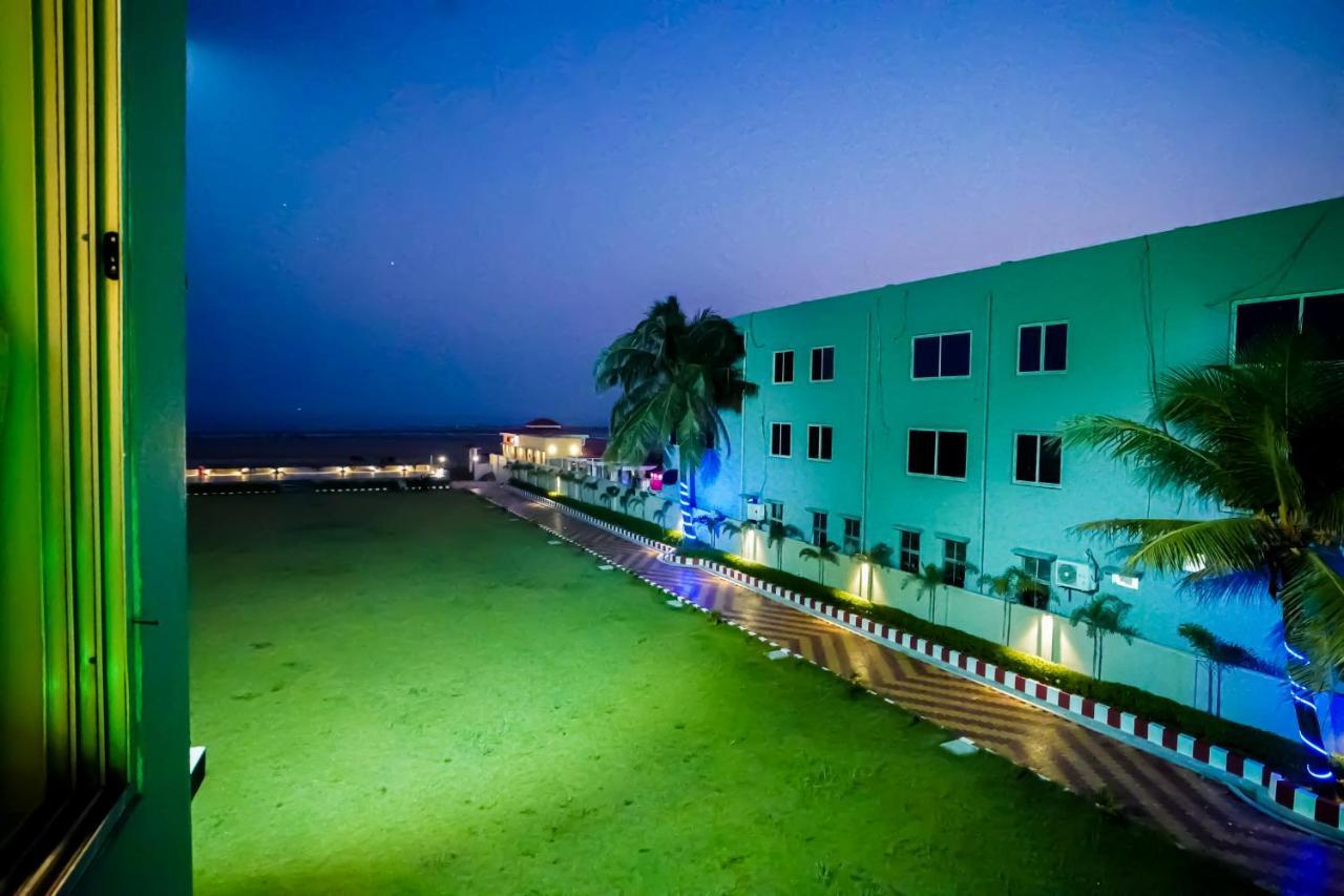 Silver Sand Eco Resort !! Beachfront !! With Biggest Pool And Huge Open Area !! Ideal For Weddings !! Couple Friendly !! Mandarmani Eksteriør bilde