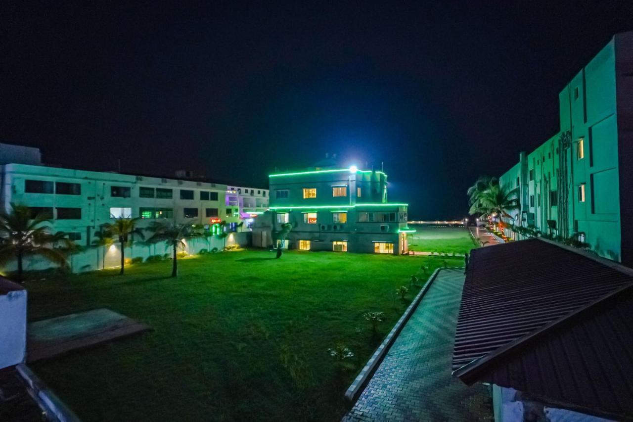 Silver Sand Eco Resort !! Beachfront !! With Biggest Pool And Huge Open Area !! Ideal For Weddings !! Couple Friendly !! Mandarmani Eksteriør bilde