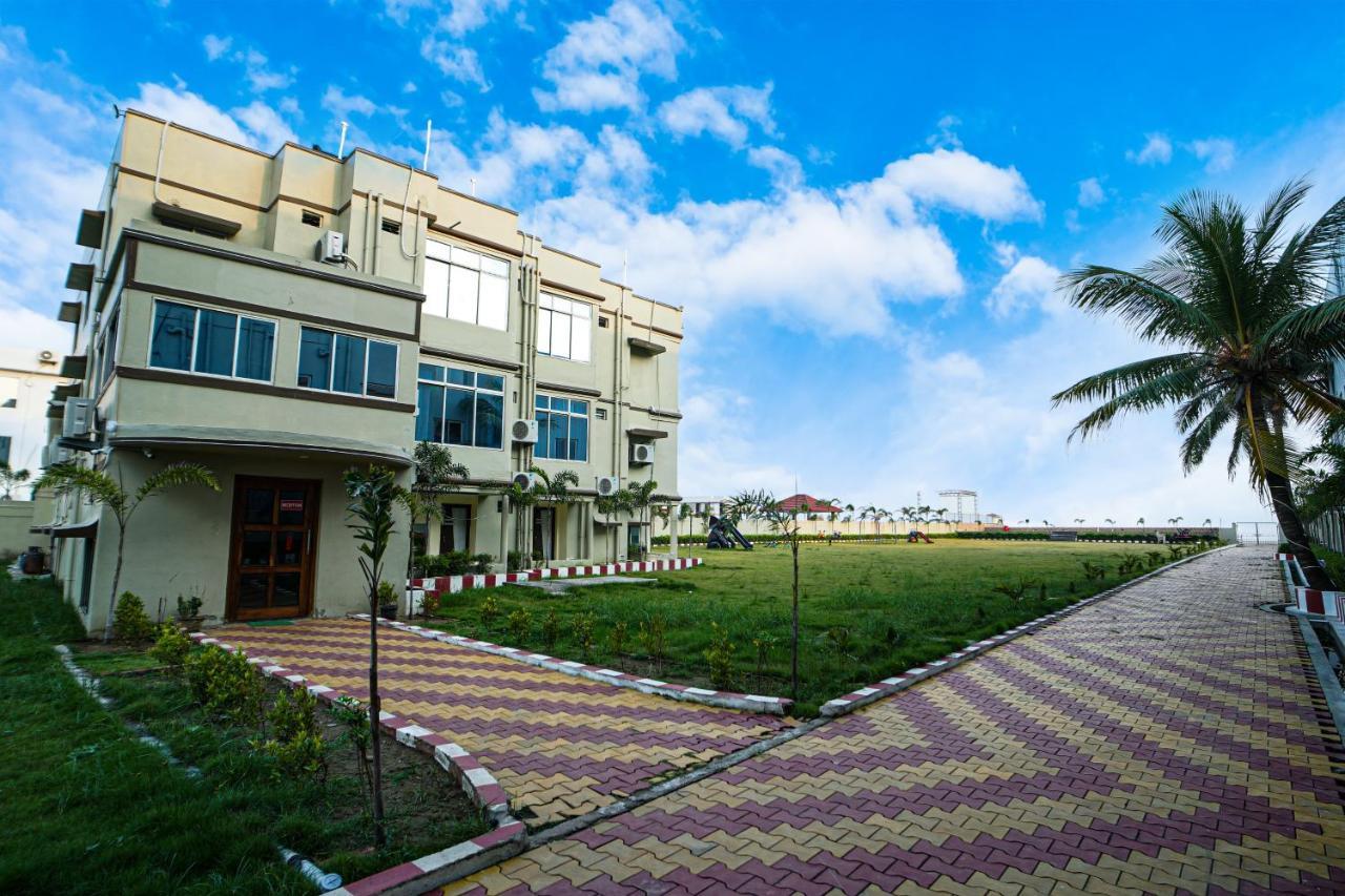 Silver Sand Eco Resort !! Beachfront !! With Biggest Pool And Huge Open Area !! Ideal For Weddings !! Couple Friendly !! Mandarmani Eksteriør bilde