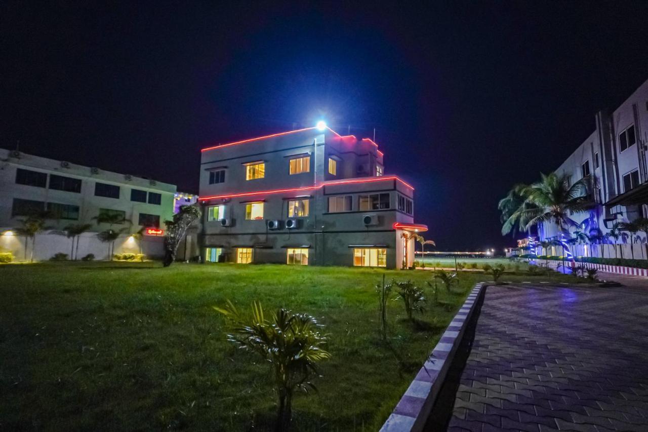 Silver Sand Eco Resort !! Beachfront !! With Biggest Pool And Huge Open Area !! Ideal For Weddings !! Couple Friendly !! Mandarmani Eksteriør bilde