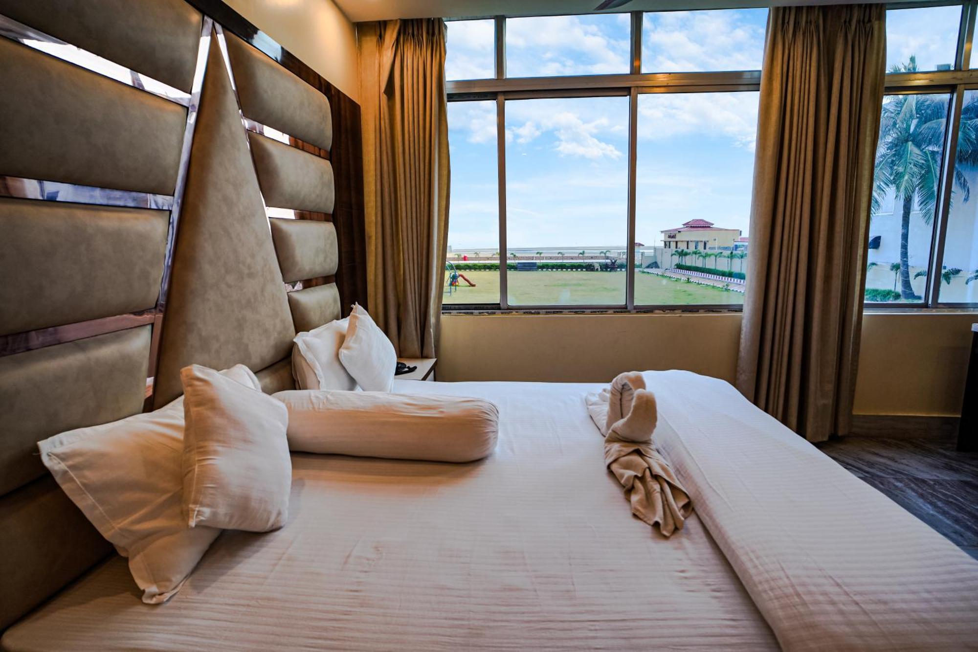 Silver Sand Eco Resort !! Beachfront !! With Biggest Pool And Huge Open Area !! Ideal For Weddings !! Couple Friendly !! Mandarmani Eksteriør bilde